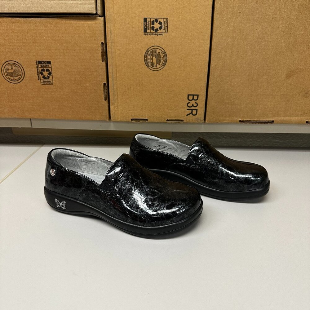 Alegria Kel clog - black crinkle - size 39